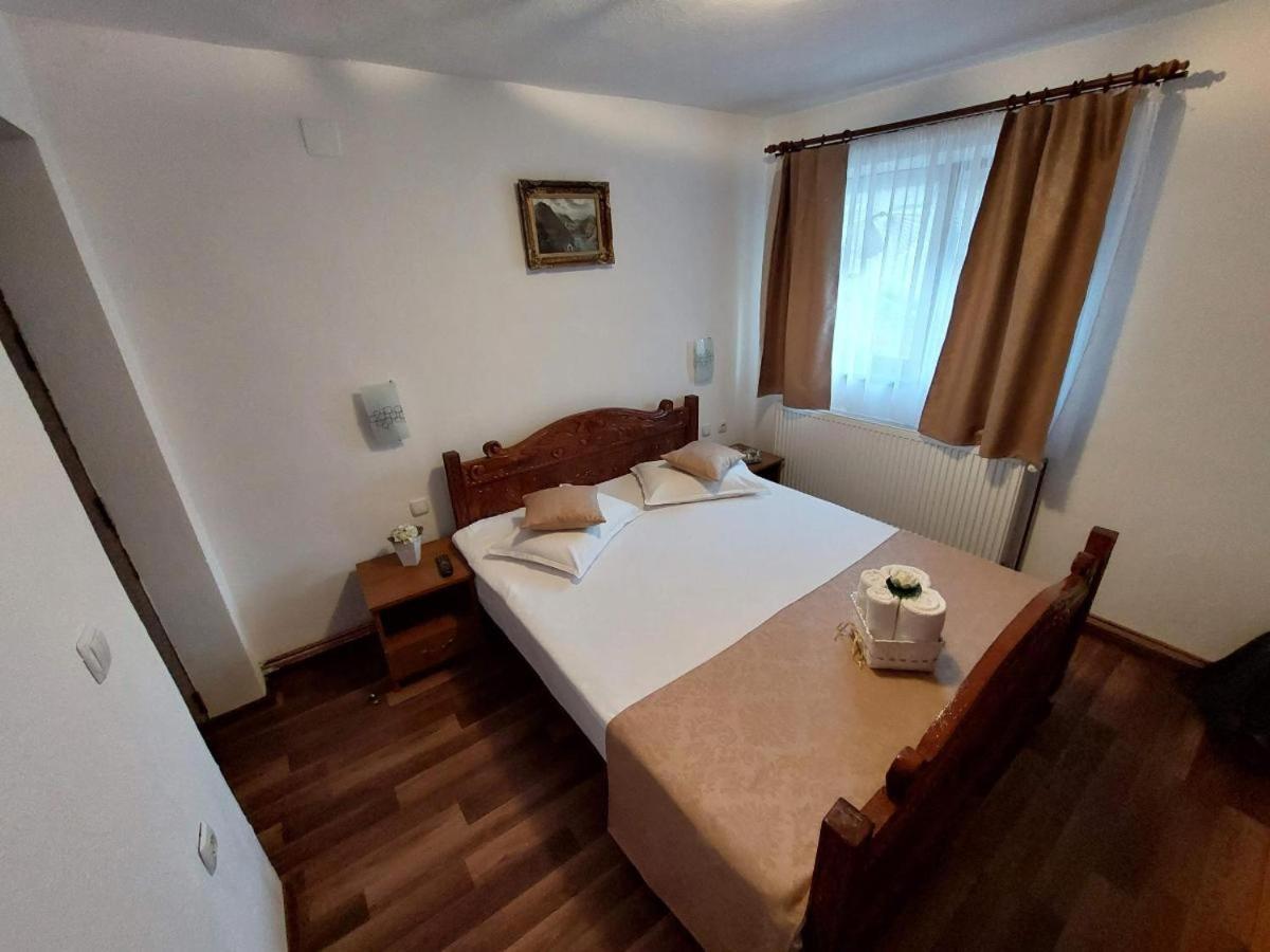 Casa Fabrizio Hotel Călimăneşti Екстериор снимка